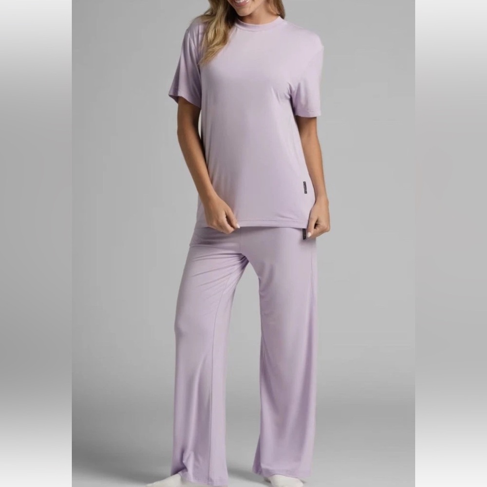 COMFRT Cloud Unisex Lounge Tee + Pants Set Bundle Lavender